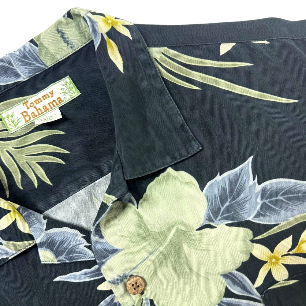 Tommy Bahama Mens Large Silk Floral Hibiscus Navy Blue Short Sleeve Camp Shirt